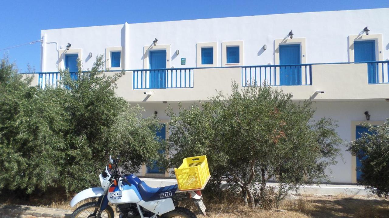 Aeriko Hotel Apartments Agia Marina  Zewnętrze zdjęcie