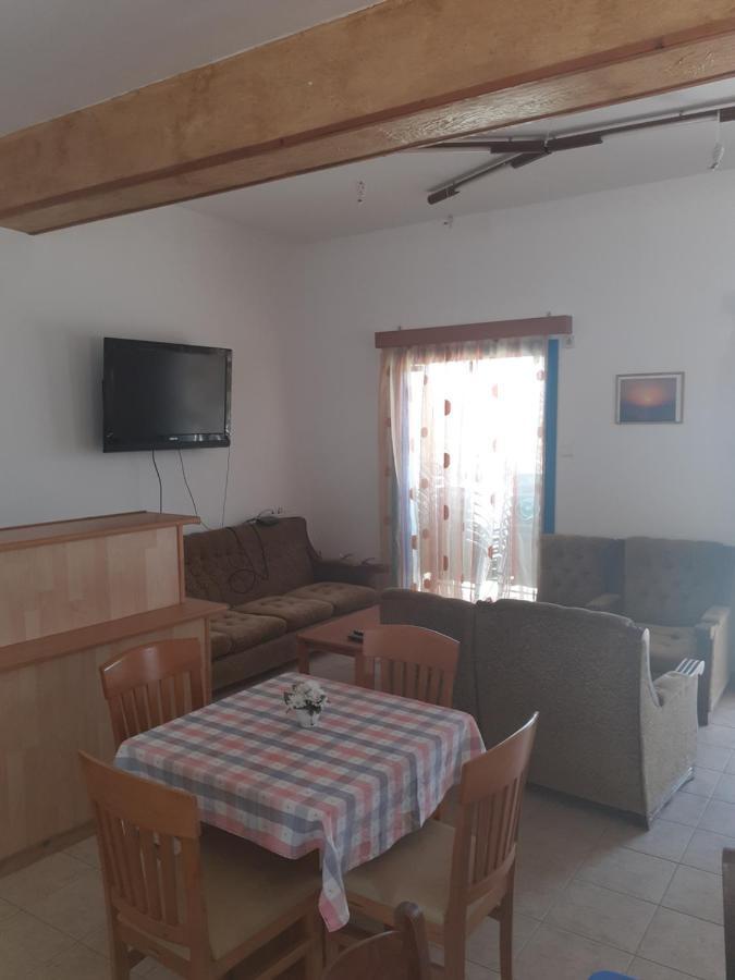 Aeriko Hotel Apartments Agia Marina  Zewnętrze zdjęcie