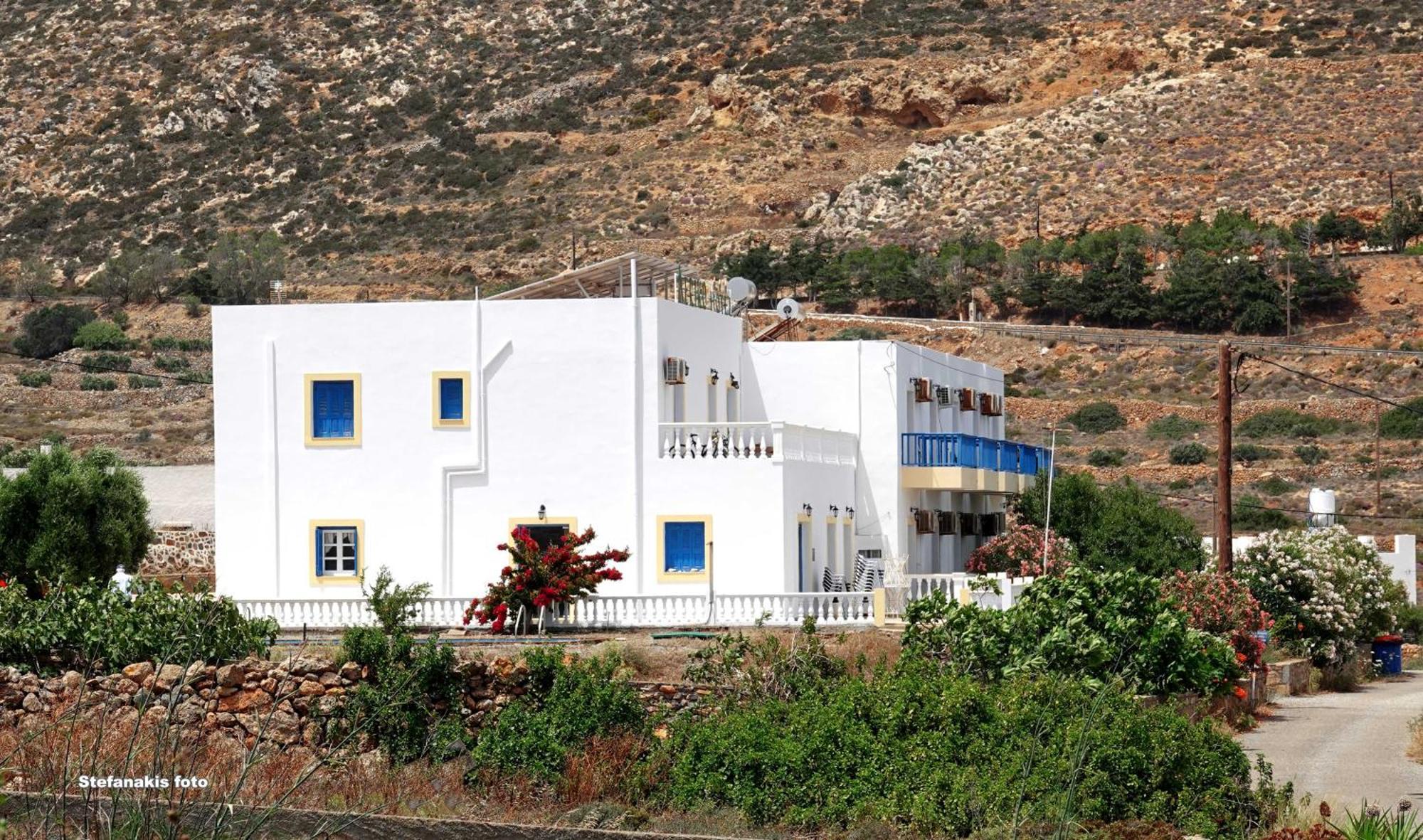 Aeriko Hotel Apartments Agia Marina  Zewnętrze zdjęcie